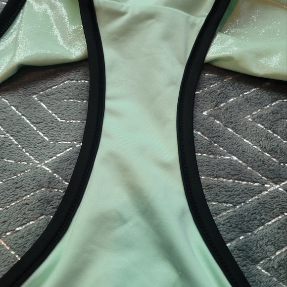 Victoria's Secret Shimmery Bikini Bottom - Picture 5 of 8